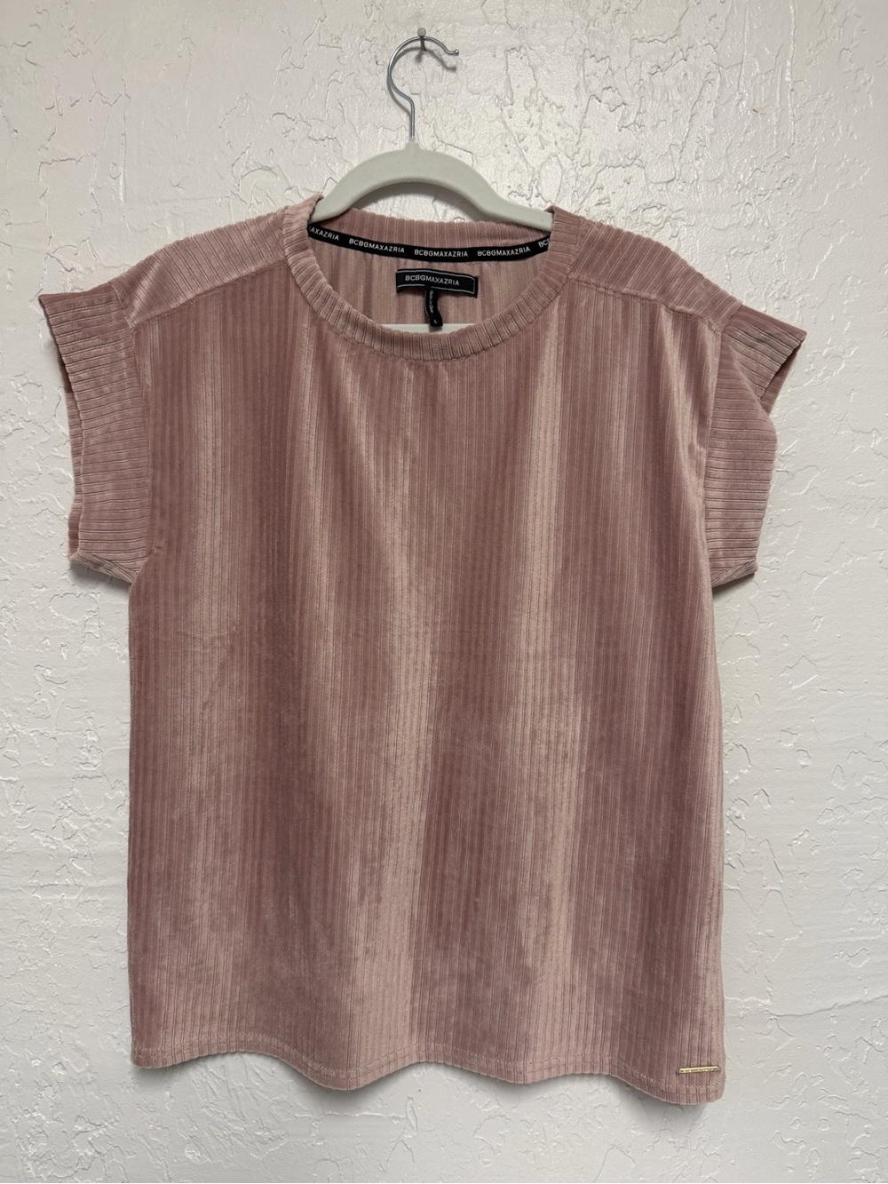 BCBGMaxAzria Dusty Rose Ribbed Velvet Short Sleeve Top